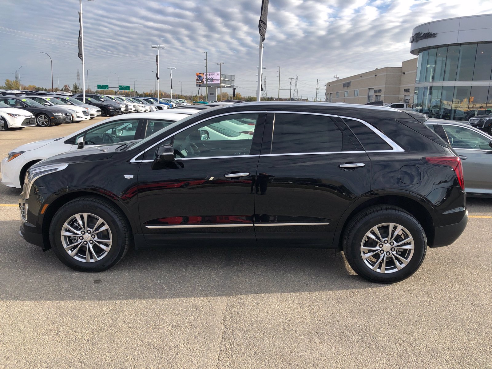 New 2021 Cadillac XT5 Premium Luxury Sport Utility in Winnipeg #210280 ...